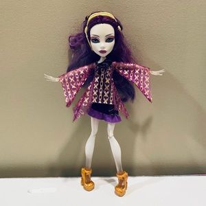 Monster High 13 Wishes Spectra Vondergeist Doll
